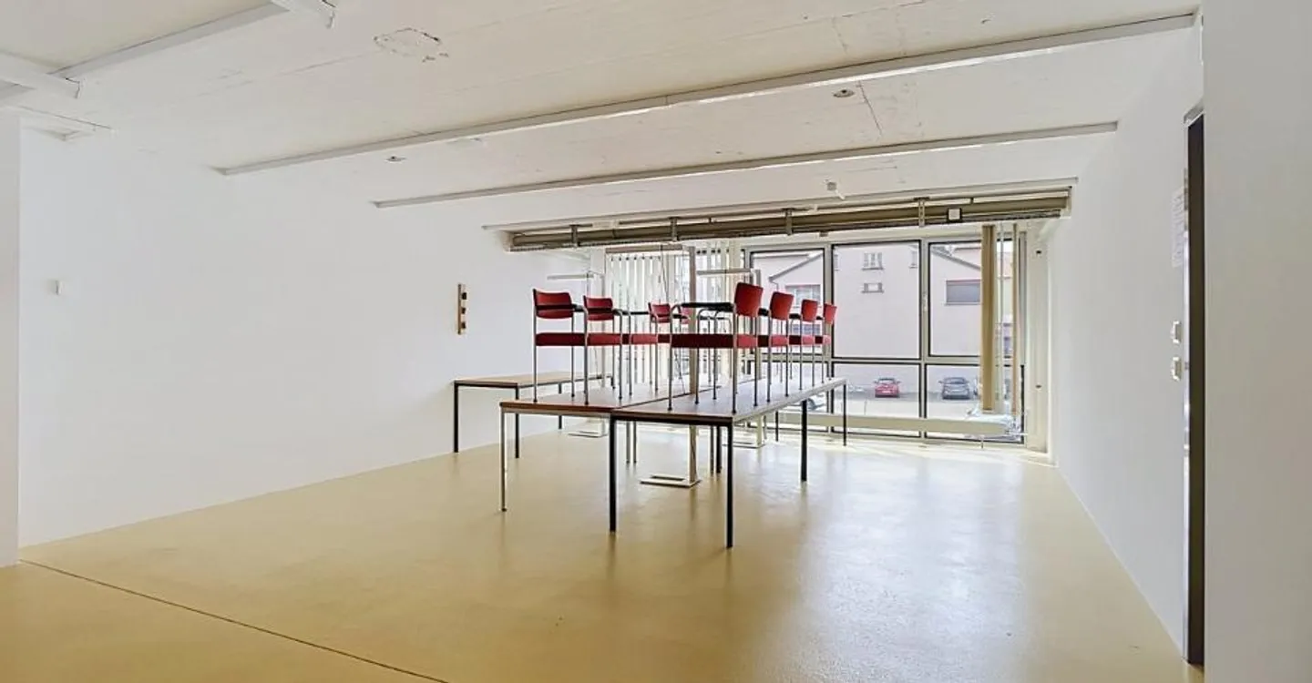 SURFACE COMMERCIALE DE 900 M² ENV. DIVISIBLE AU 1ER ETAGE - Photo 6 of 13