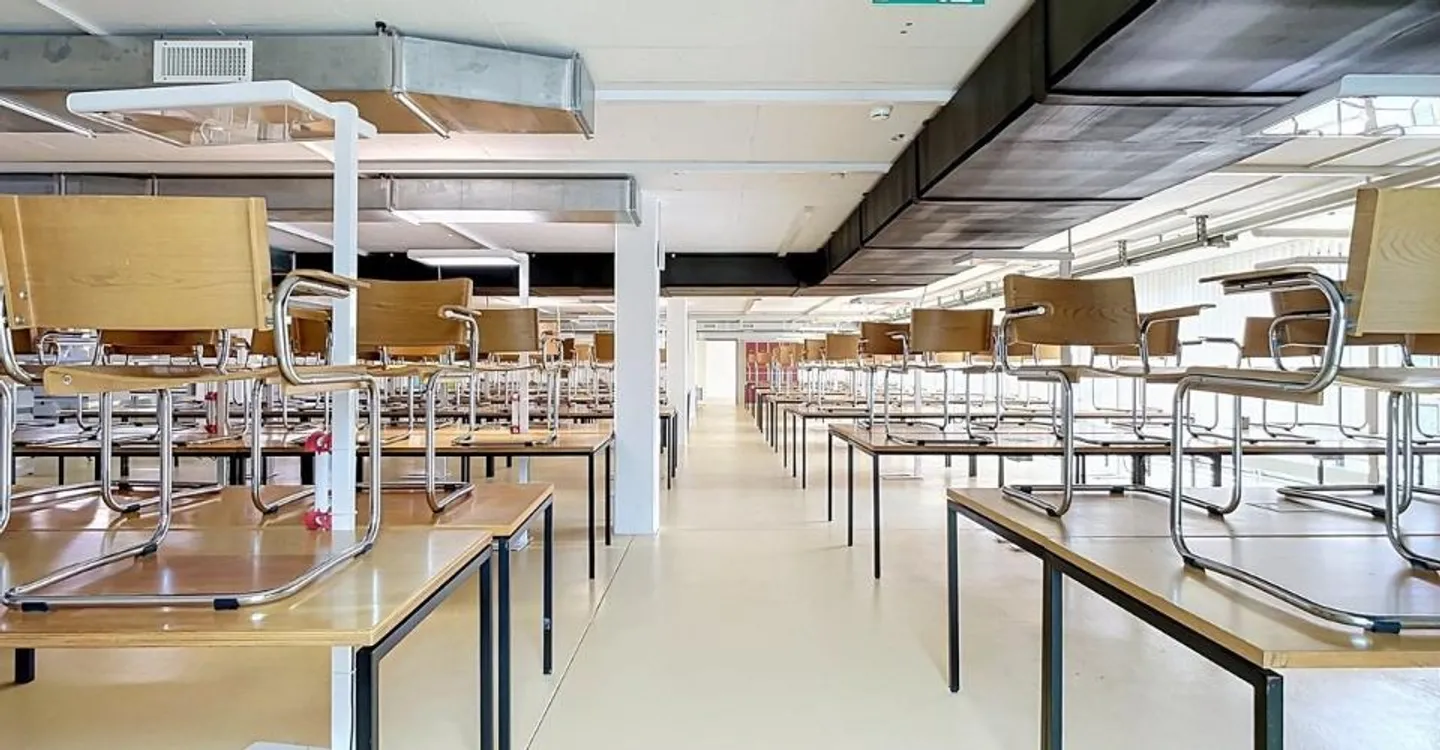 SURFACE COMMERCIALE DE 900 M² ENV. DIVISIBLE AU 1ER ETAGE - Photo 7 of 13