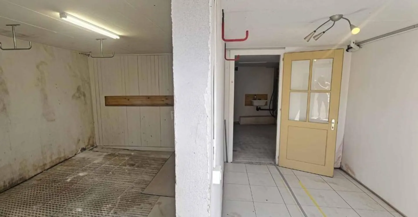 Dépôt d'environ 45m2 à Bussigny - Photo 1 of 7