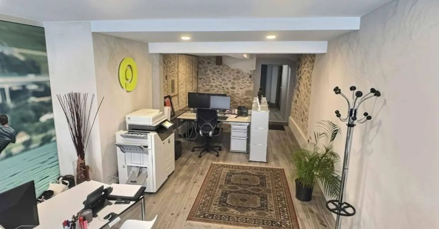 VOTRE BUREAU AU CŒUR DE ROLLE - Photo 2 sur 5