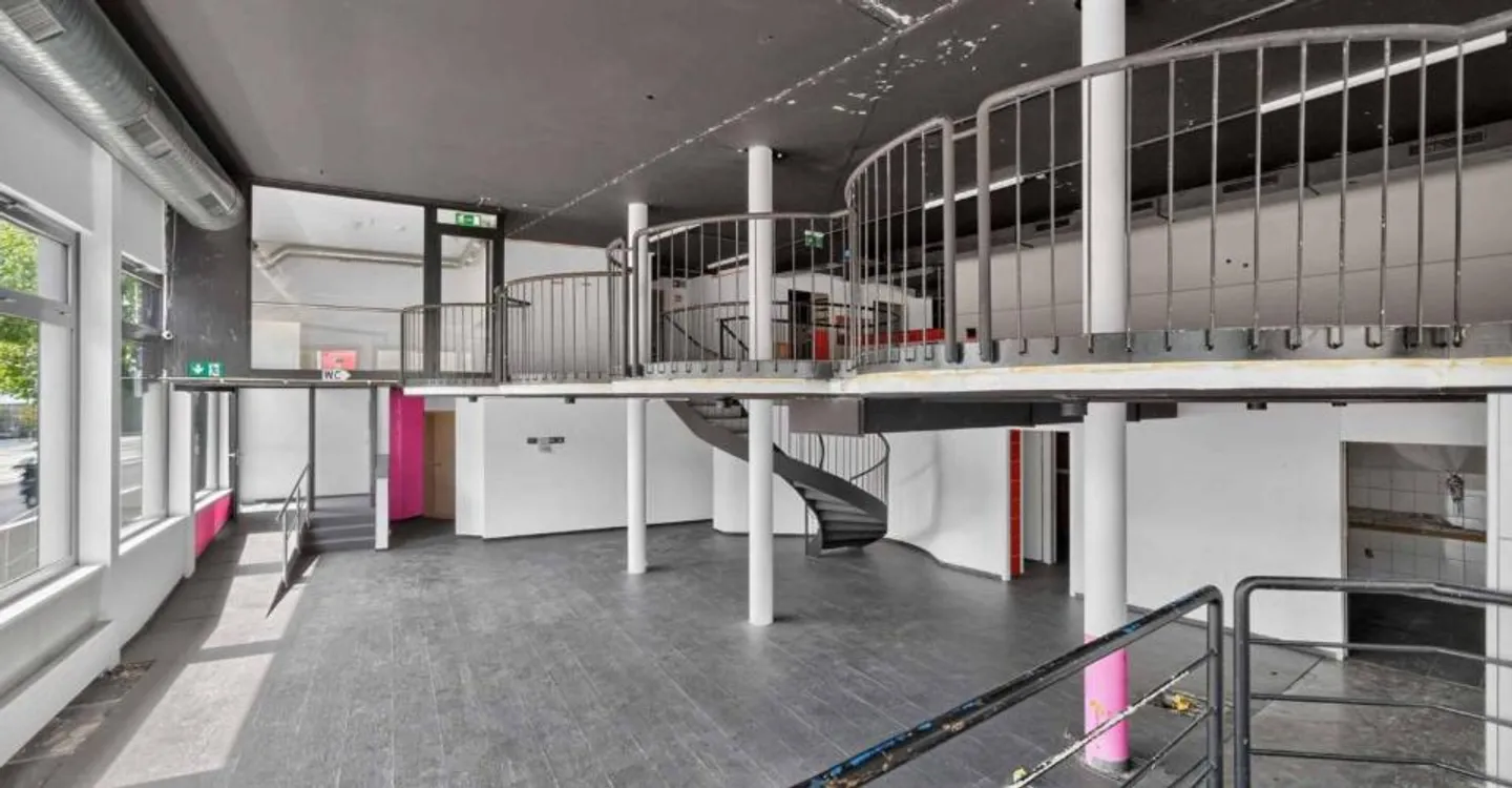 À louer ! Surface commerciale de 267m2 - Foto 4 von 9