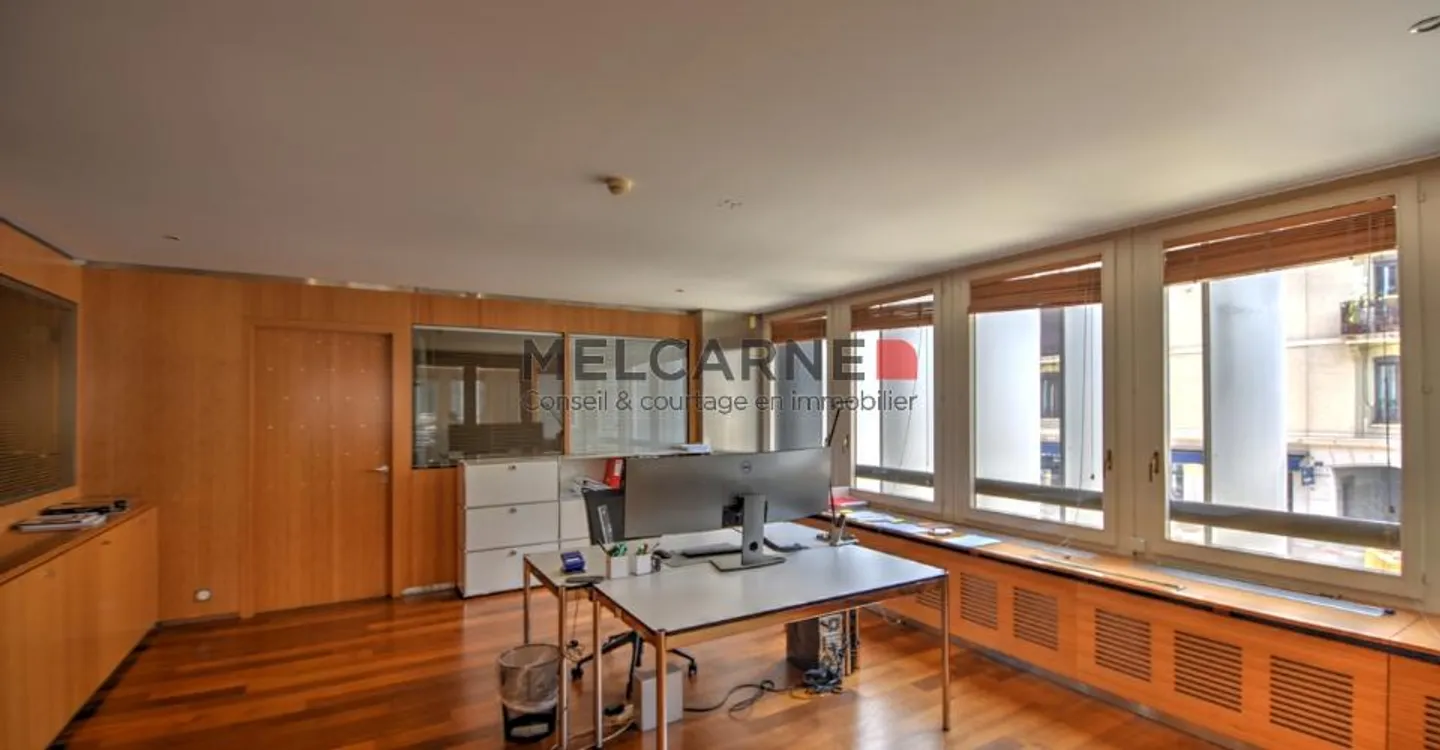 Bureaux à louer - Rue du Rhône - 150 m² - Photo 4 of 6