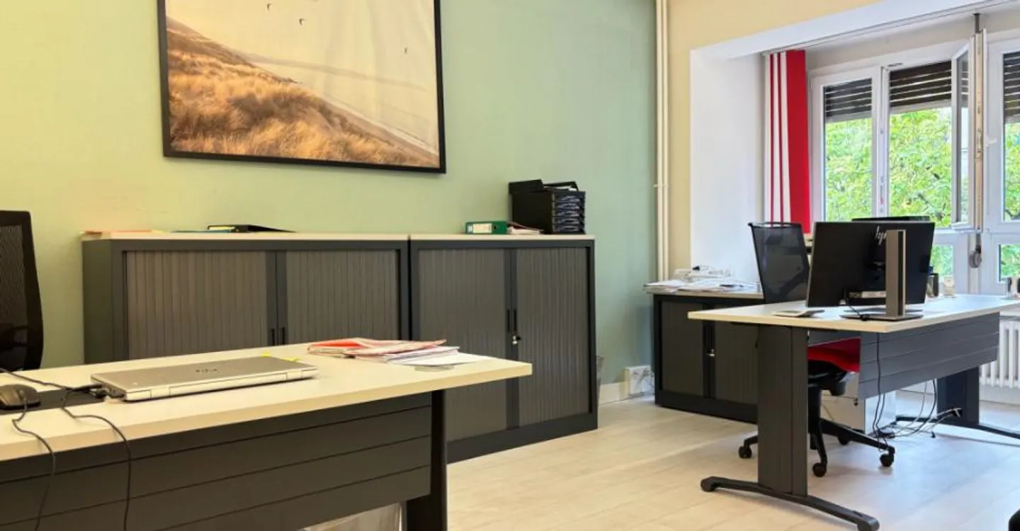 A shared workspace in the city center - Photo 3 of 7