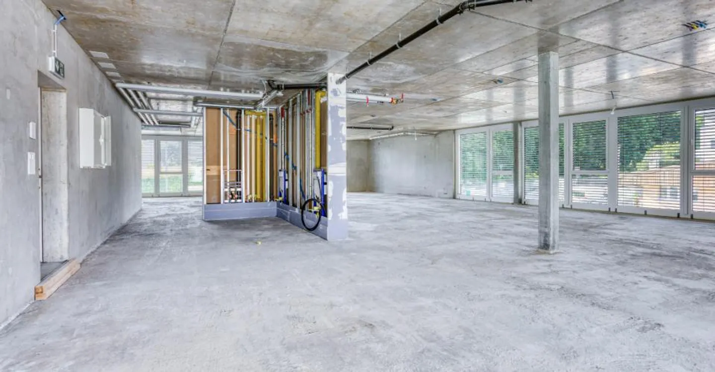 Et si vos bureaux et votre showroom étaient sous le même toit ? - Foto 7 di 13