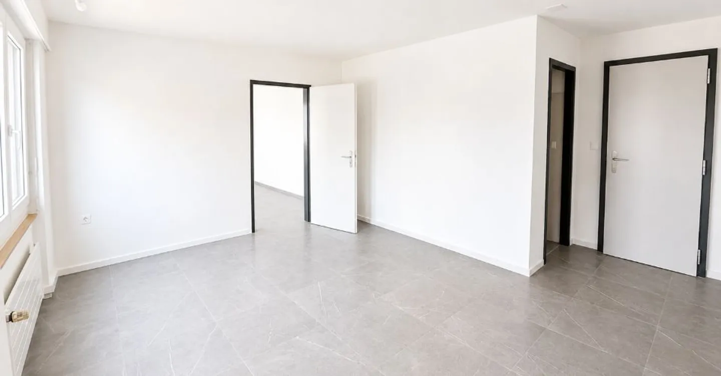 Espace Commercial Lumineux à Delémont - Photo 2 sur 12