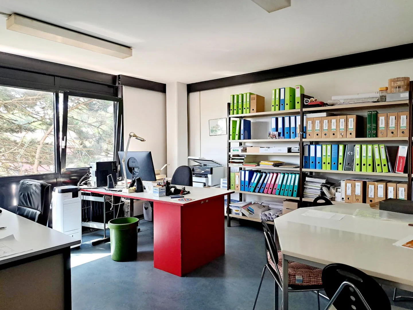 Bureau de 130m2 - à saisir de suite - Photo 4 of 5