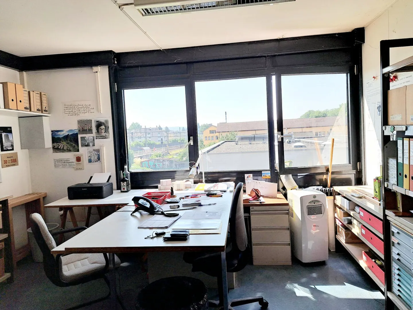 Bureau de 130m2 - à saisir de suite - Photo 2 of 5