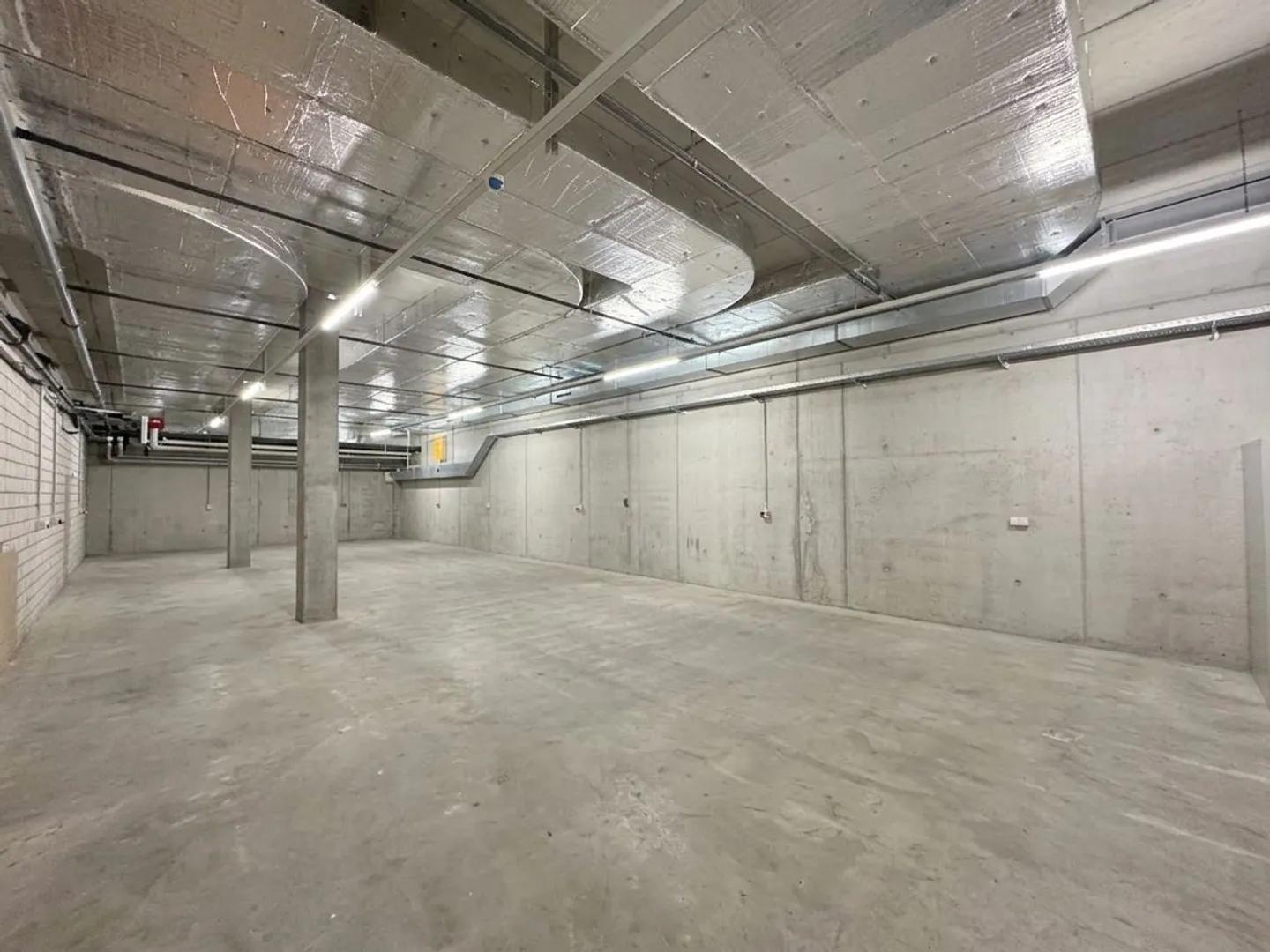323m² - Lagerfläche im 1. UG mit guter Erschliessung - Photo 1 sur 10