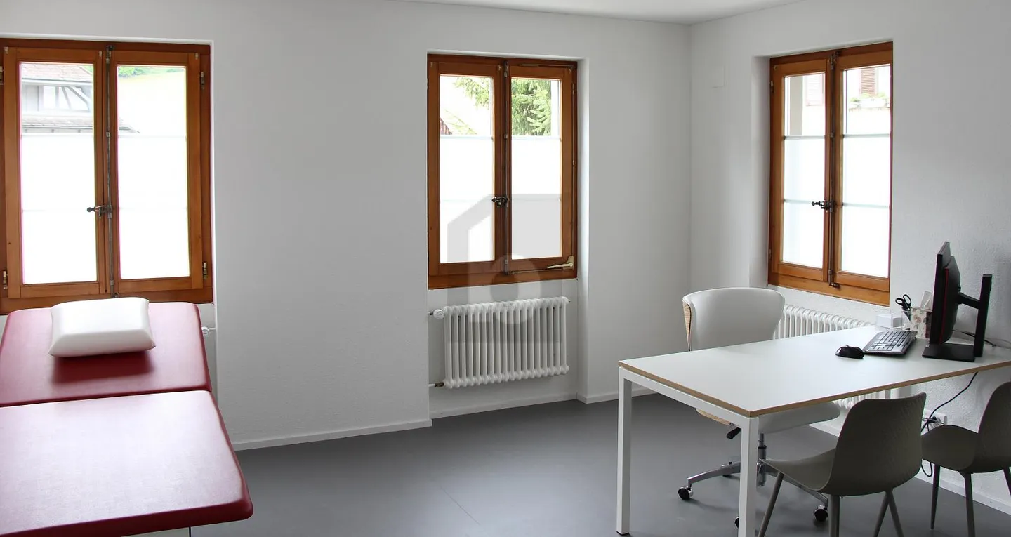 ZENTRALE PRAXIS MIT CHARME - Photo 5 of 6