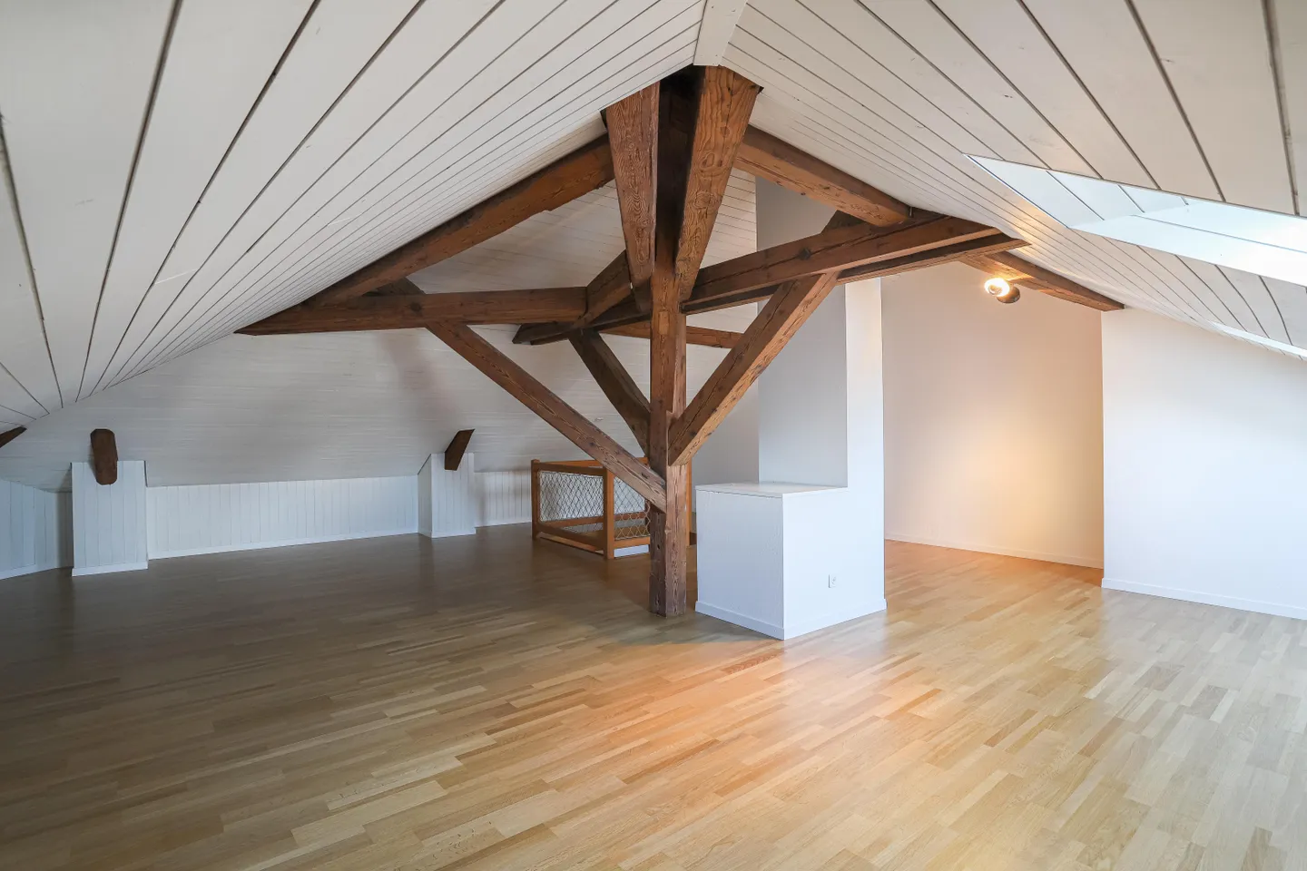 Commercial Space in Winterthur - Photo 7 of 13