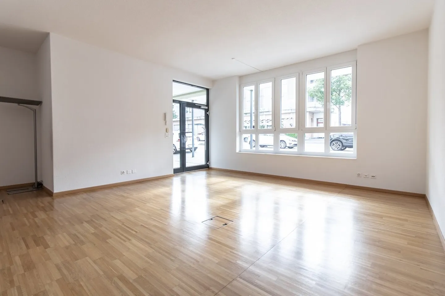Spazio commerciale moderno a Münsingen cercato? - Foto 3 di 8