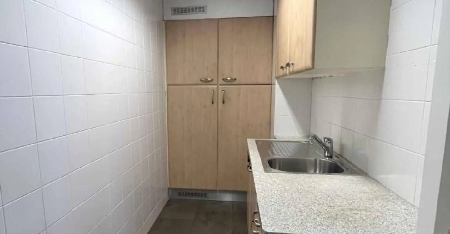 Offices 367m2 - City Center - short term - Photo 11 of 13