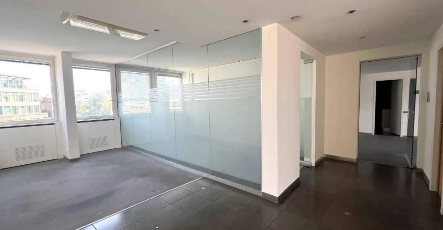 Offices 367m2 - City Center - short term - Photo 5 of 13