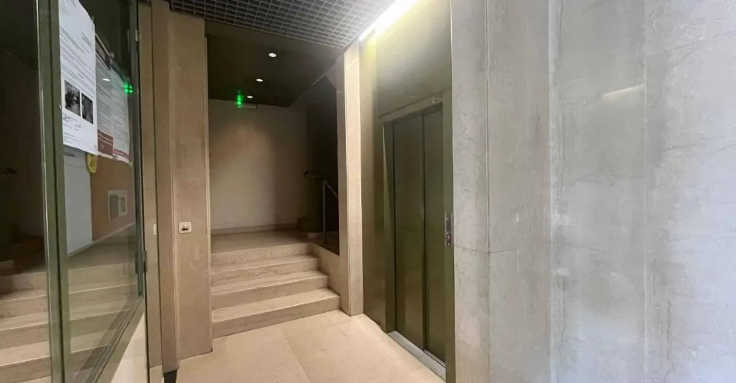 Offices 186m2 - Chêne-Bourg Station - Photo 10 of 13