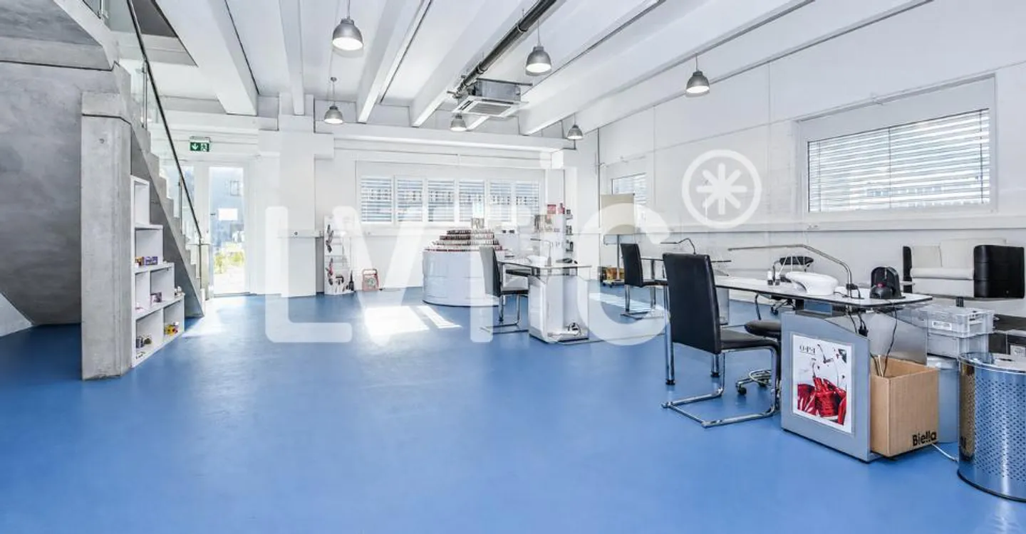 Industrielles Gebäude von 1560 m2 zur Miete in Sierre - Foto 7 von 13