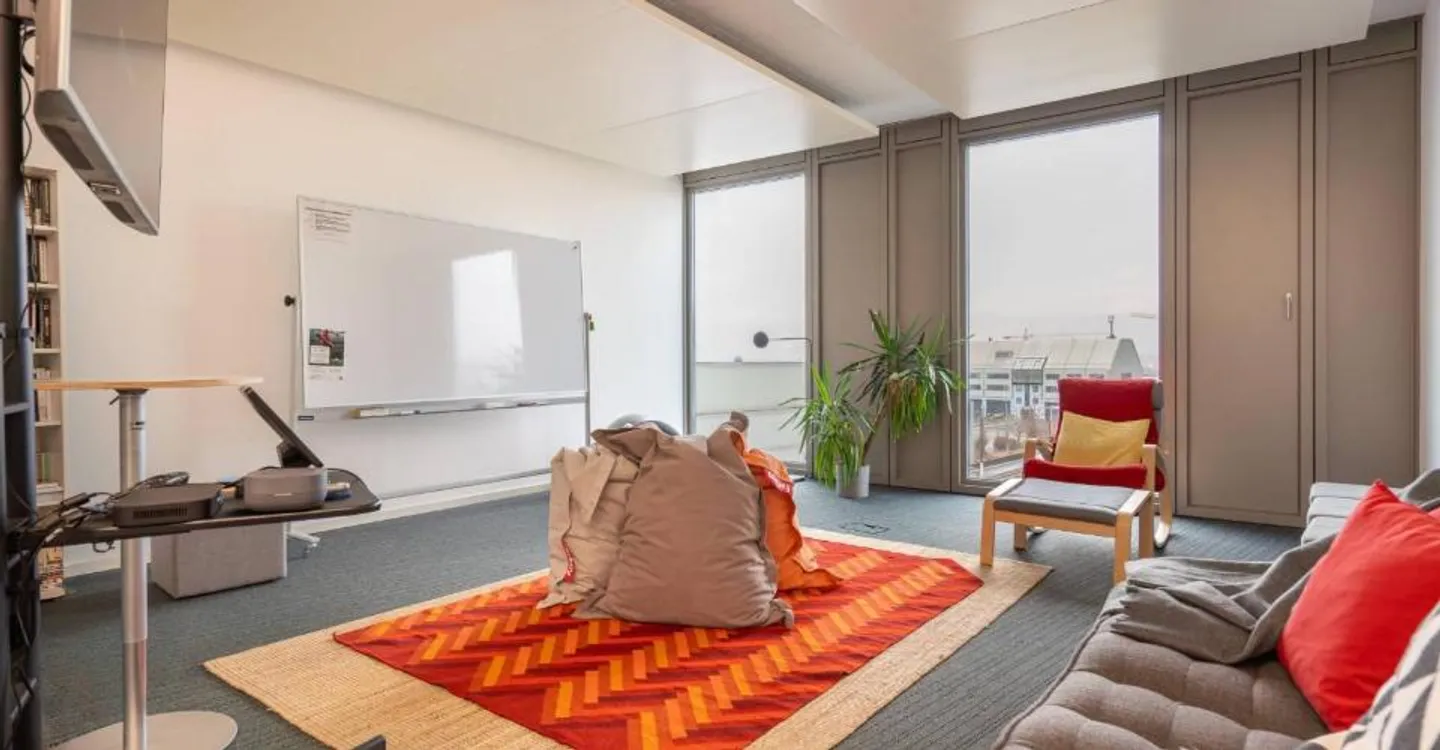 Vos bureaux au dernier étage dans le dynamique quartier de Malley - Photo 8 of 11