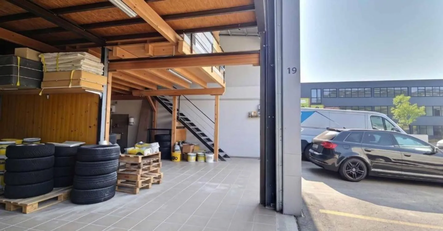 Espace Street Box avec Mezzanine - Photo 2 sur 8