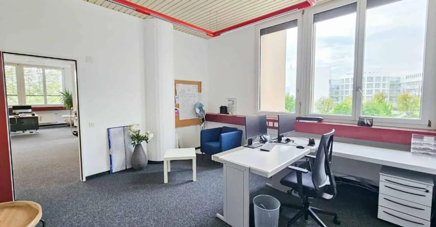 Administrative Office 234 m2 in Renens VD - Photo 5 of 7