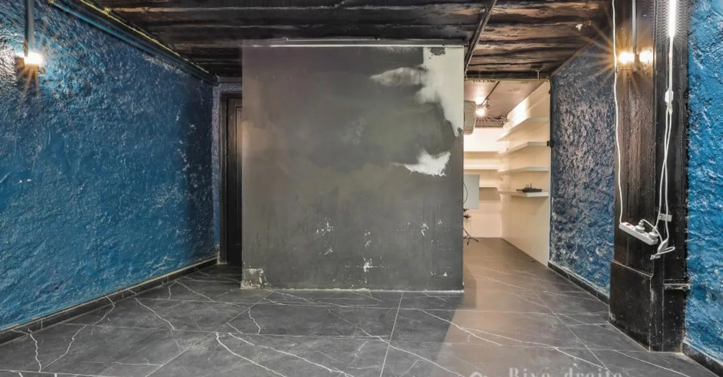 145 m2 premises - Photo 8 of 12