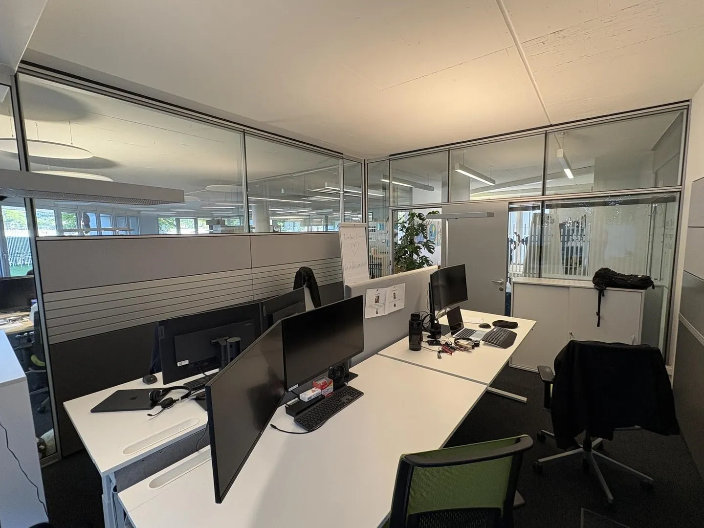 Attractive, developed office space in a central location in Wallisellen - Photo 4 of 12