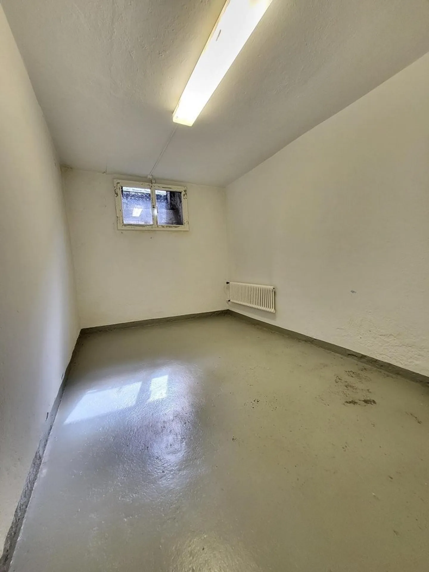 Storage Room in the City of Zurich - Photo 3 of 3