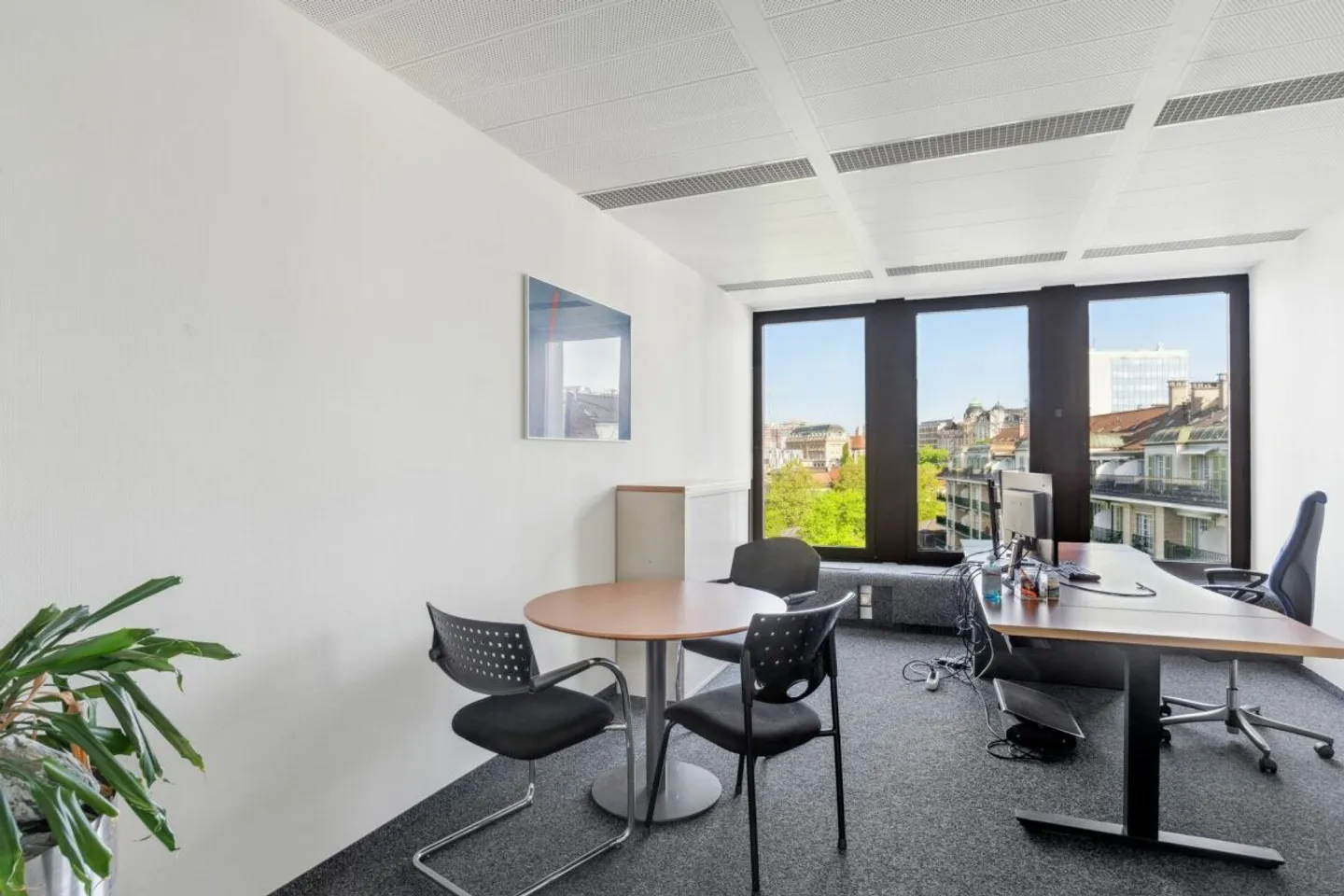2 plateaux divisibles de 685 m² avec vue sur le lac - Photo 3 of 12