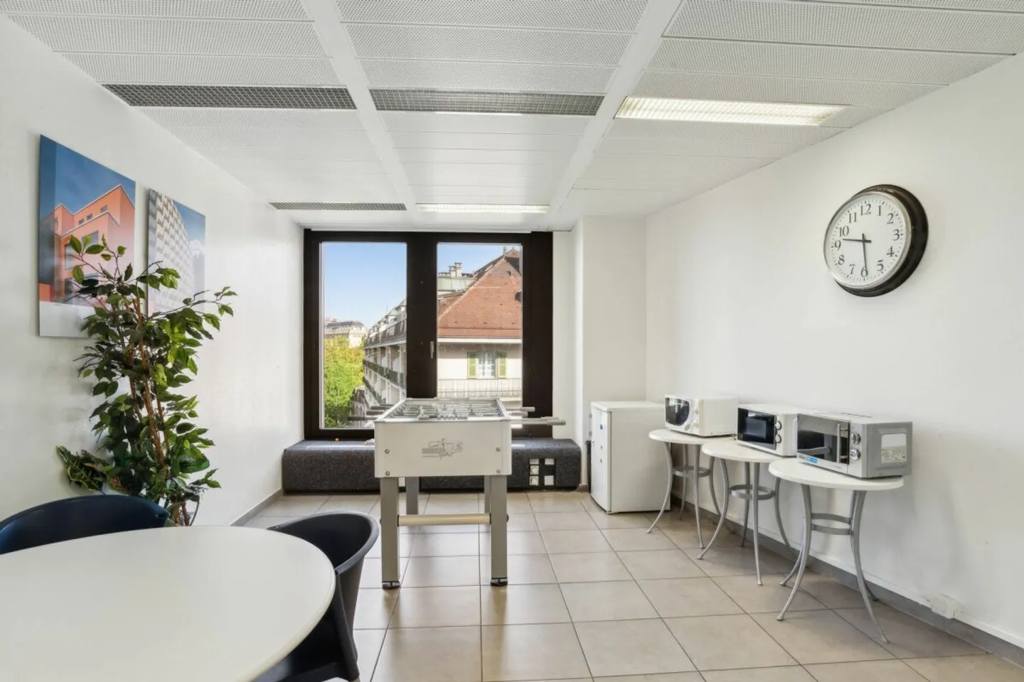 2 plateaux divisibles de 685 m² avec vue sur le lac - Photo 11 of 12
