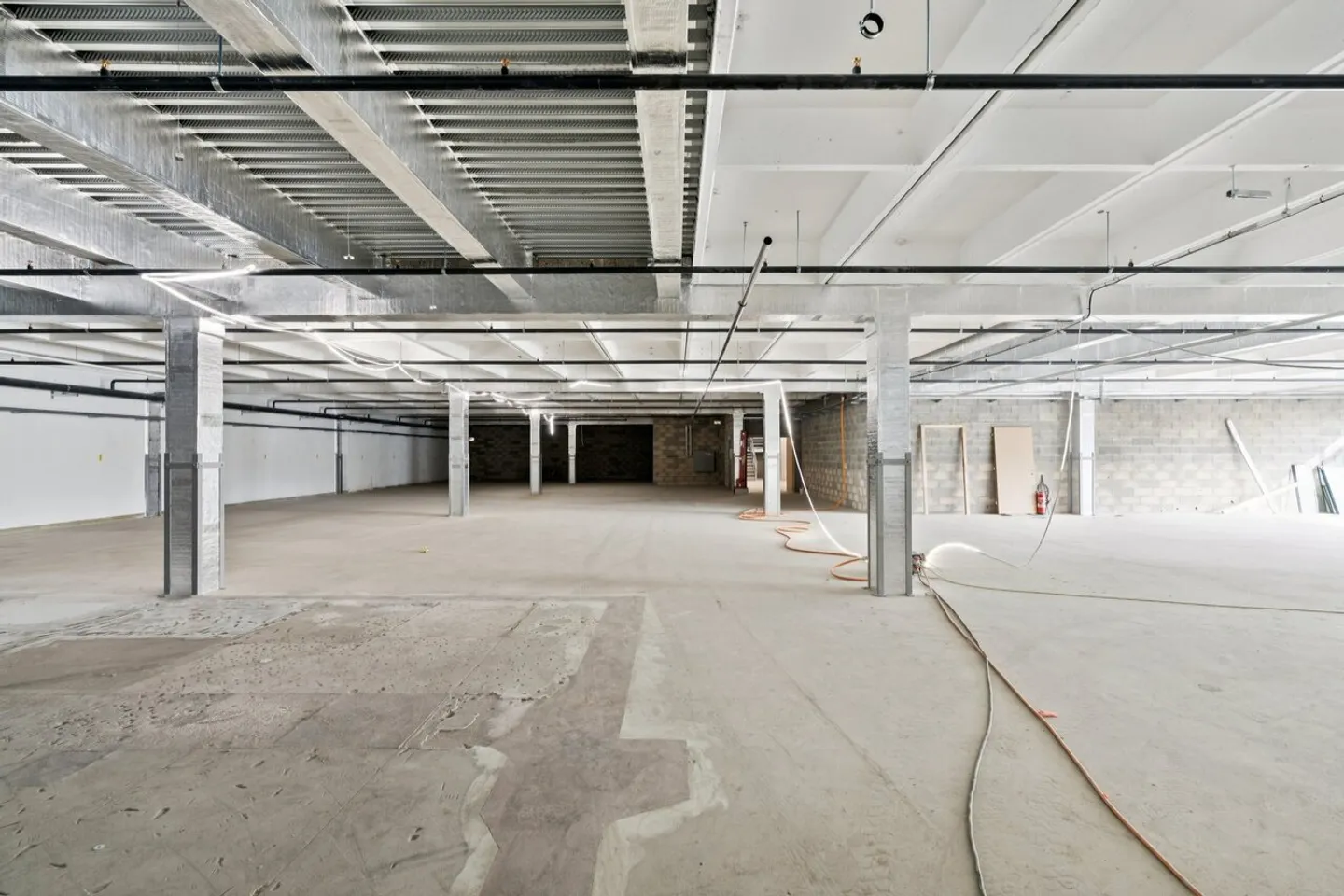 Atelier spacieux à louer à Onnens - Photo 3 sur 12