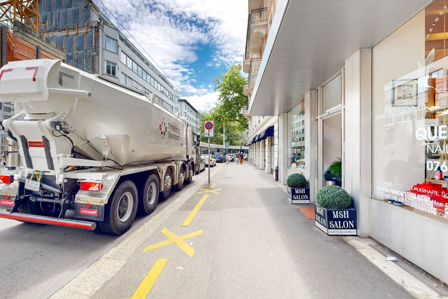 Spacious Office Space in Zurich - Photo 2 of 2