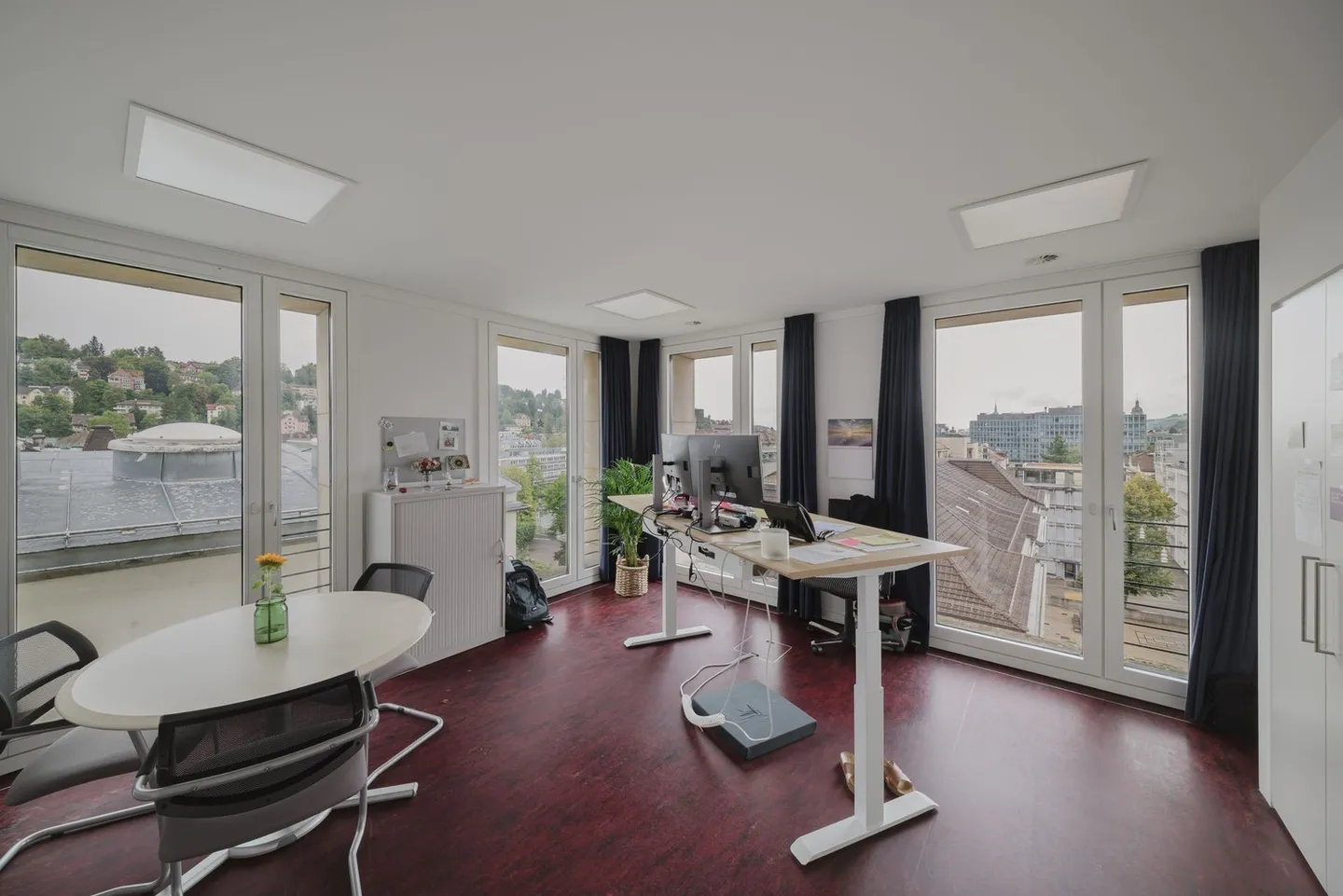 Modern Office Space in St. Gallen - Photo 3 of 13