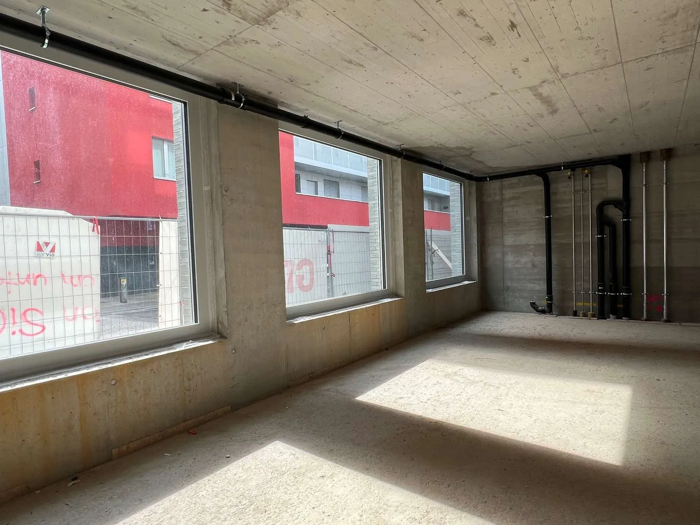 Prime Commercial Space in Baden - Photo 5 of 8