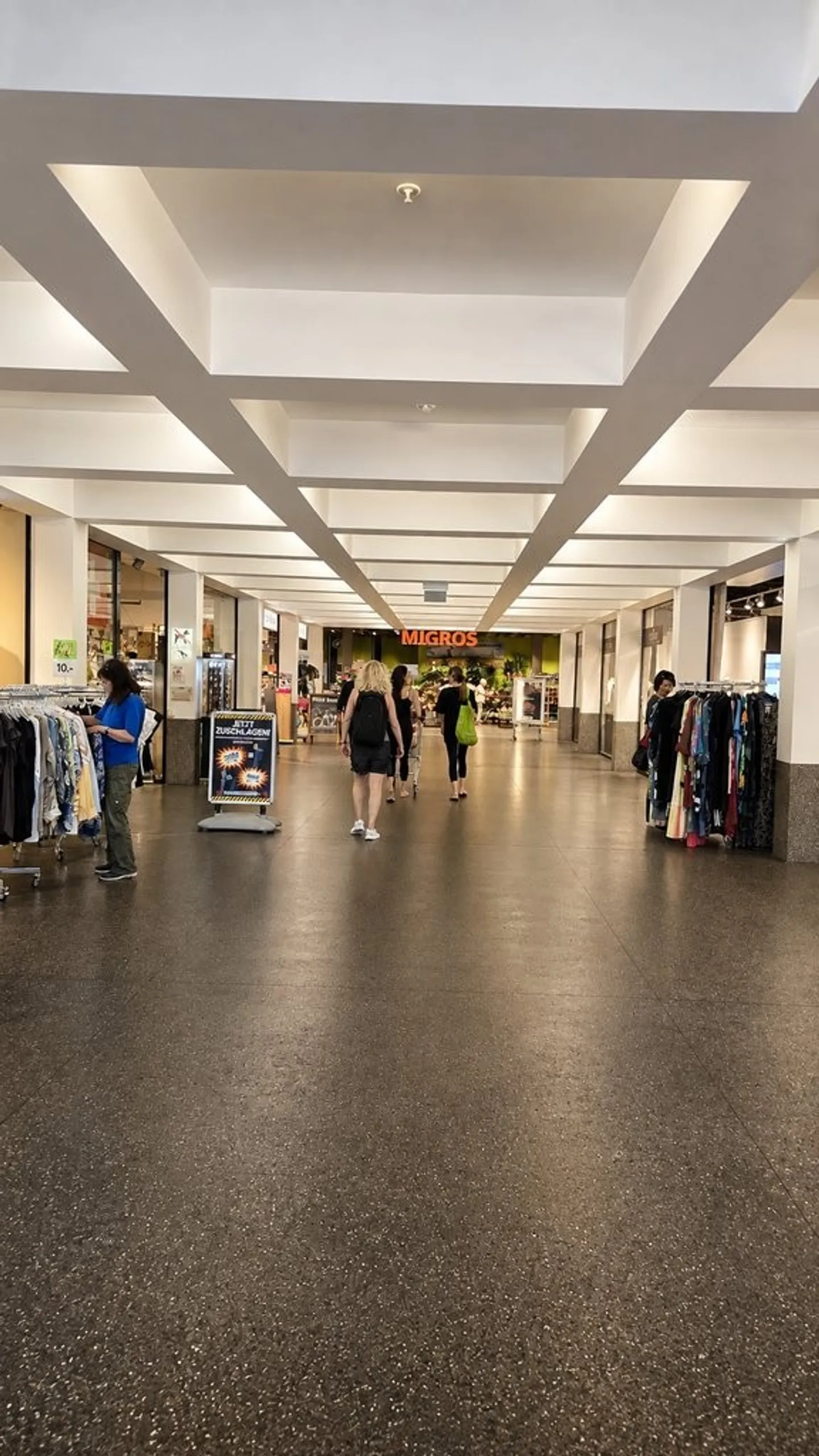 Prime Commercial Space in Arbon - Photo 4 of 8