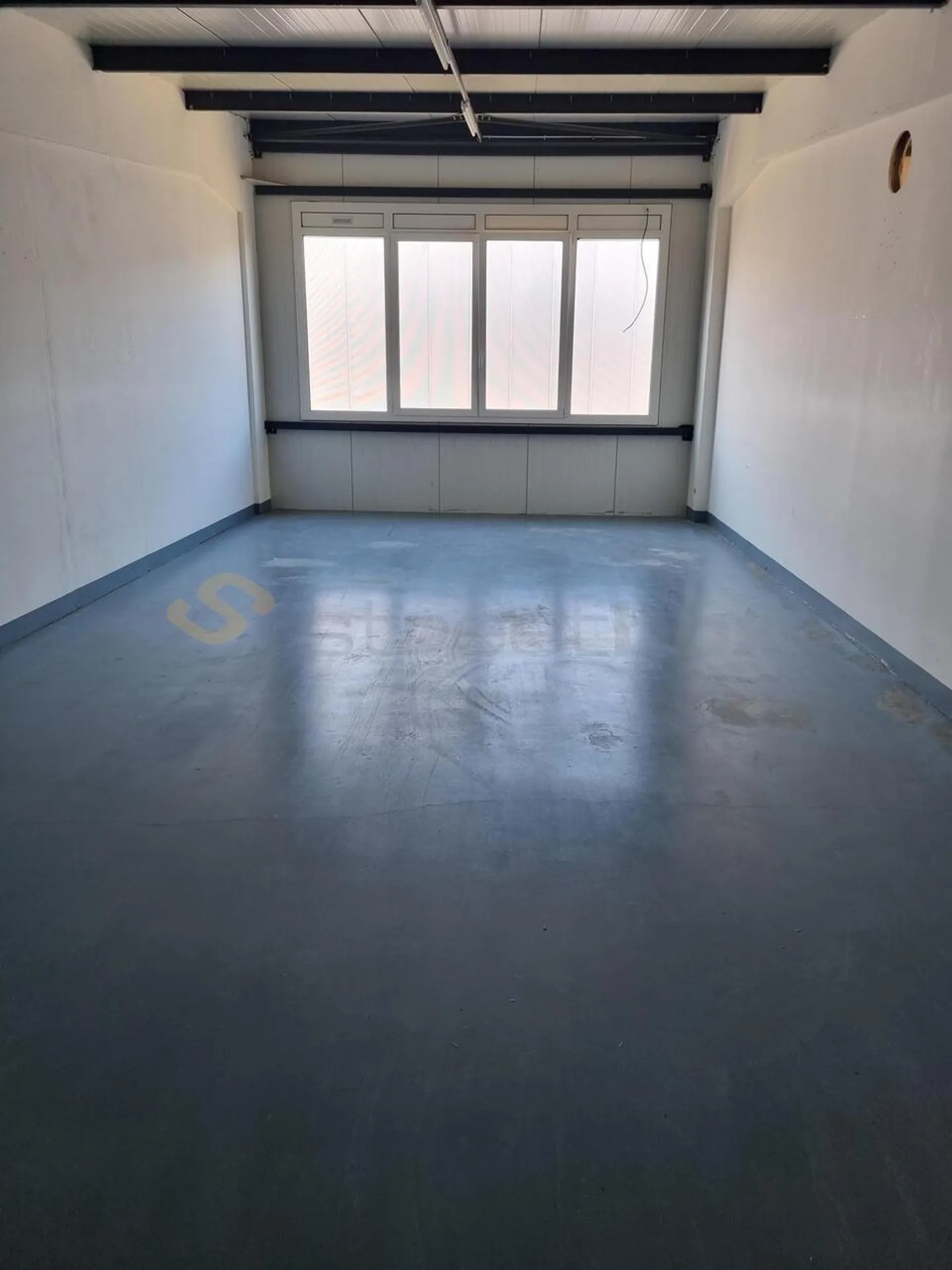 Espace Commercial Spacieux - Photo 4 sur 5