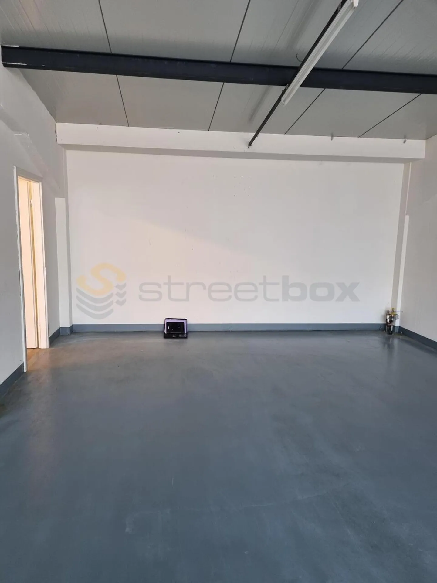 Espace Commercial Spacieux - Photo 3 sur 5