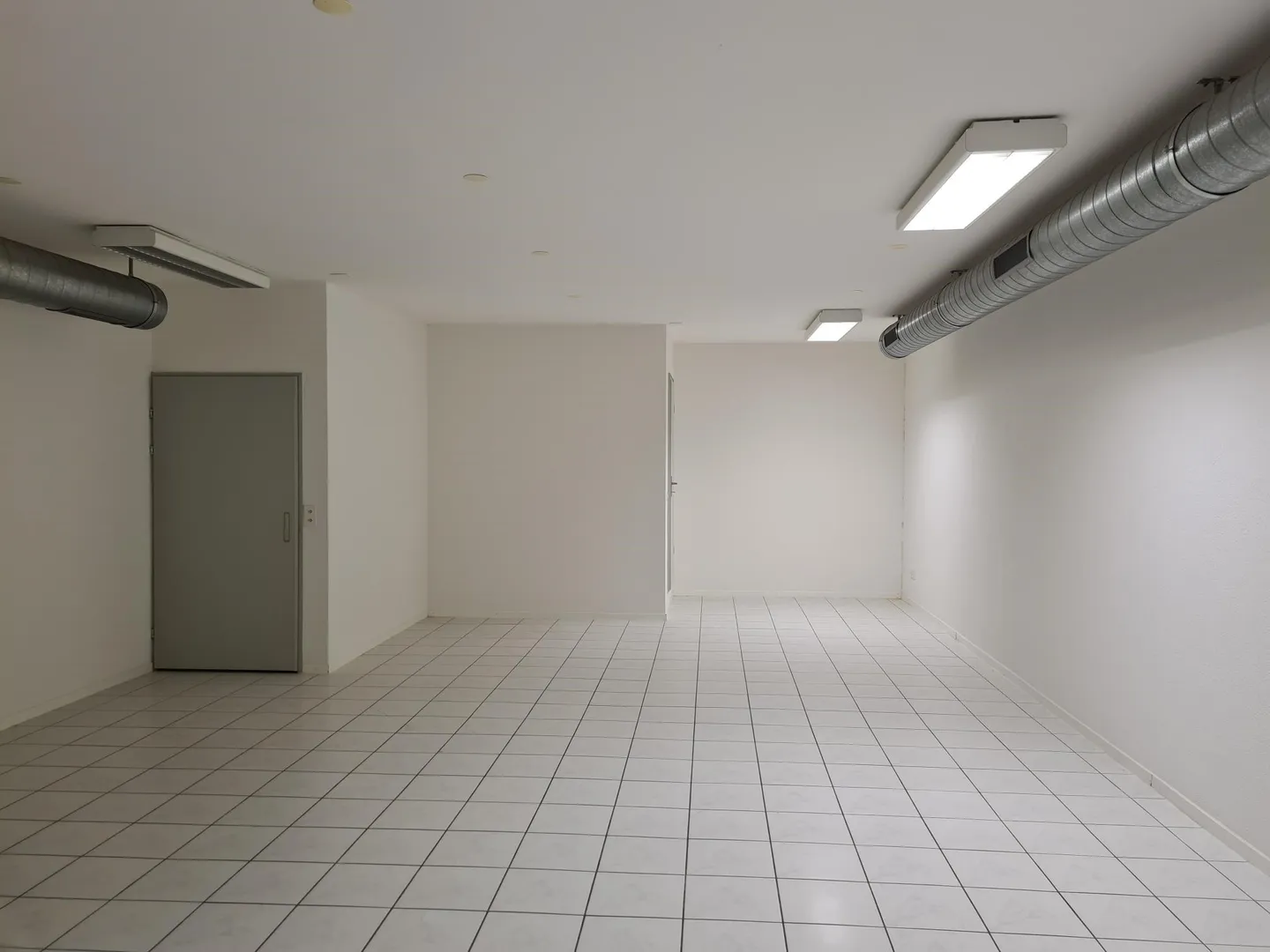 Studio in Hönggermarkt, 8049 Zurich - Photo 1 of 4