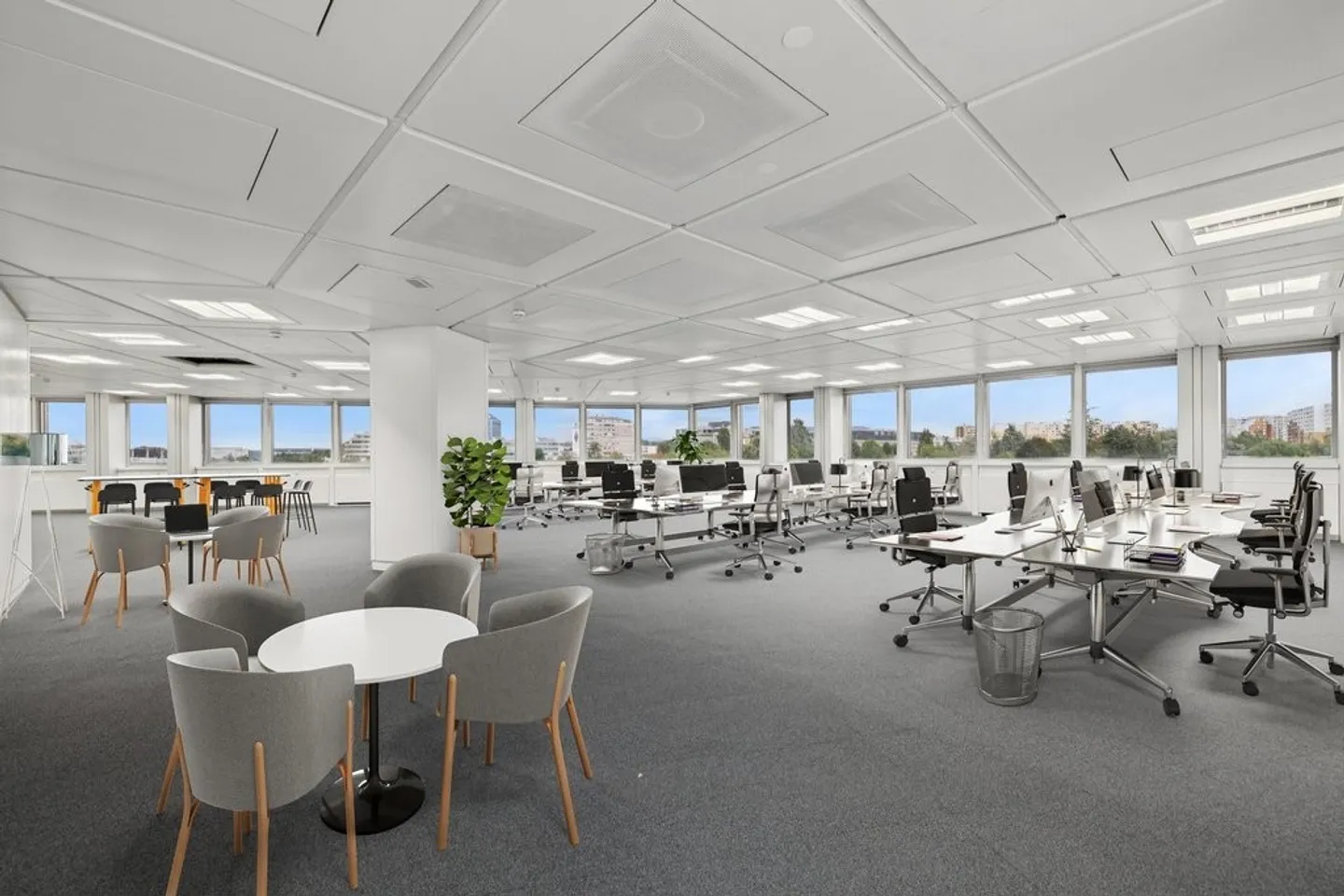 417 m2 renovated office space on the 3rd floor - Photo 2 of 9