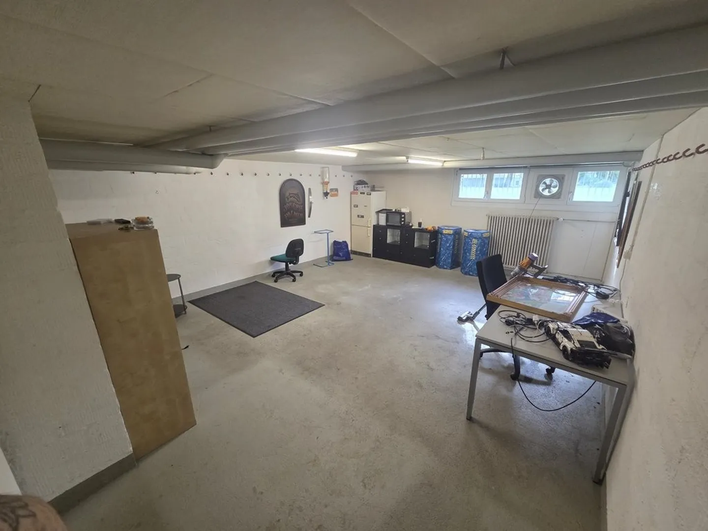 Craft room for rent - Photo 2 of 3