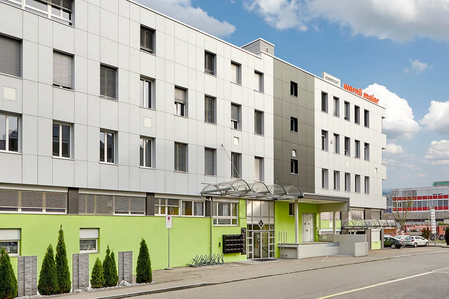 Beautiful bright offices 252 m2 in Urdorf - Photo 2 of 10