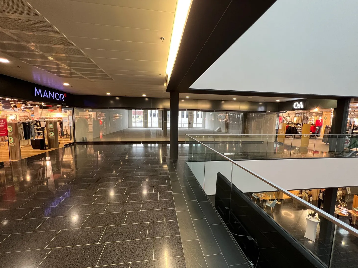 Spazio commerciale attraente nel centro di Heerbrugg - Foto 1 di 9