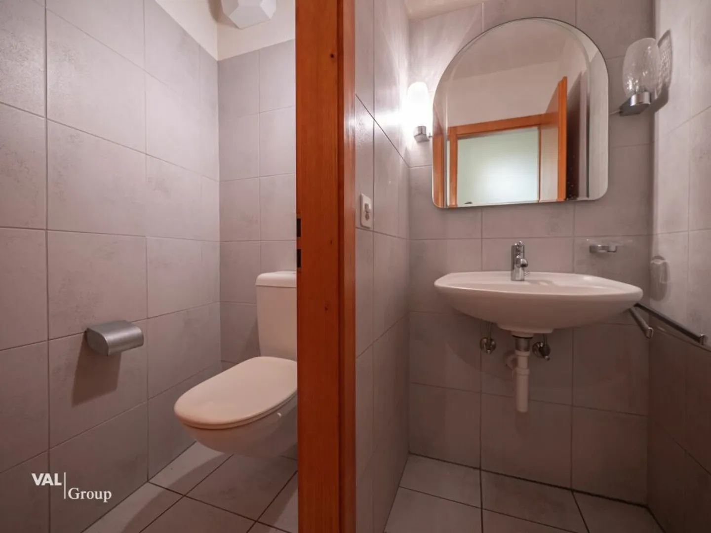 Ufficio in Affitto a Sierre - Posizione Ideale con 137 m² - Foto 8 di 10