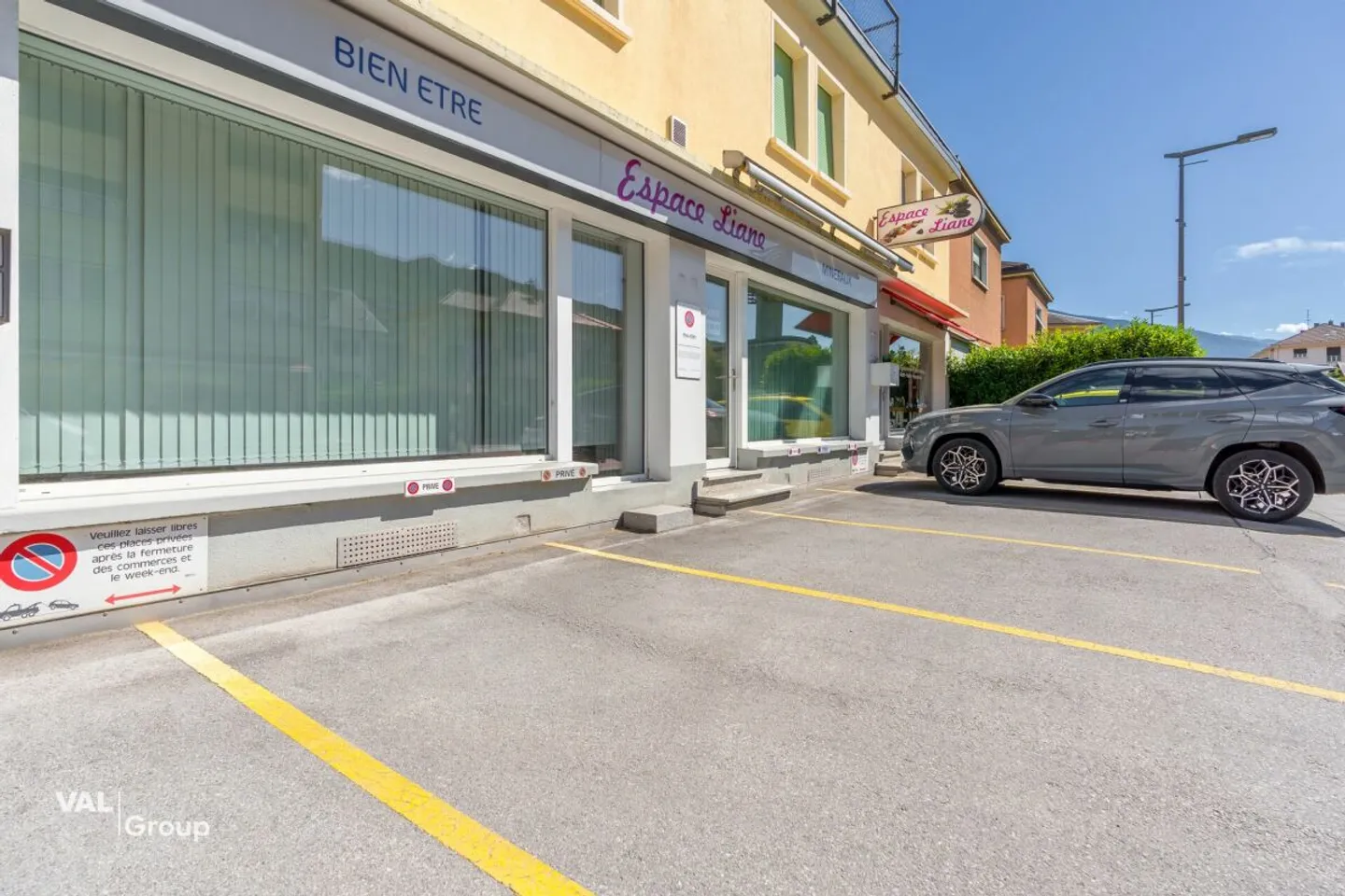 Versatile commercial premises - offices, light, visibility - Photo 9 of 11