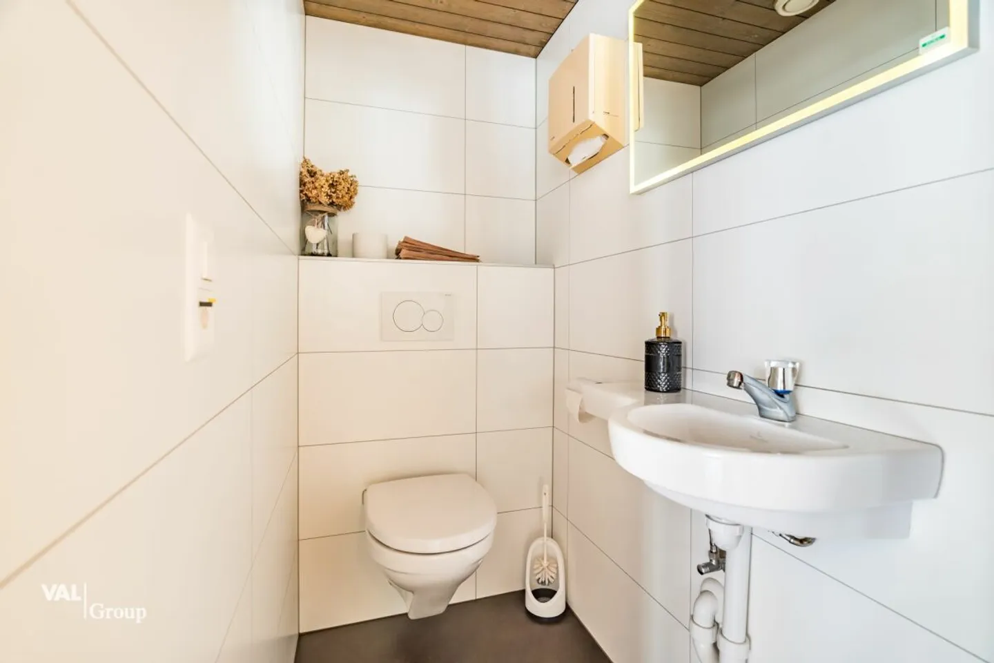 Commercial premises with charm and potential in the center of Raron - Photo 7 of 13