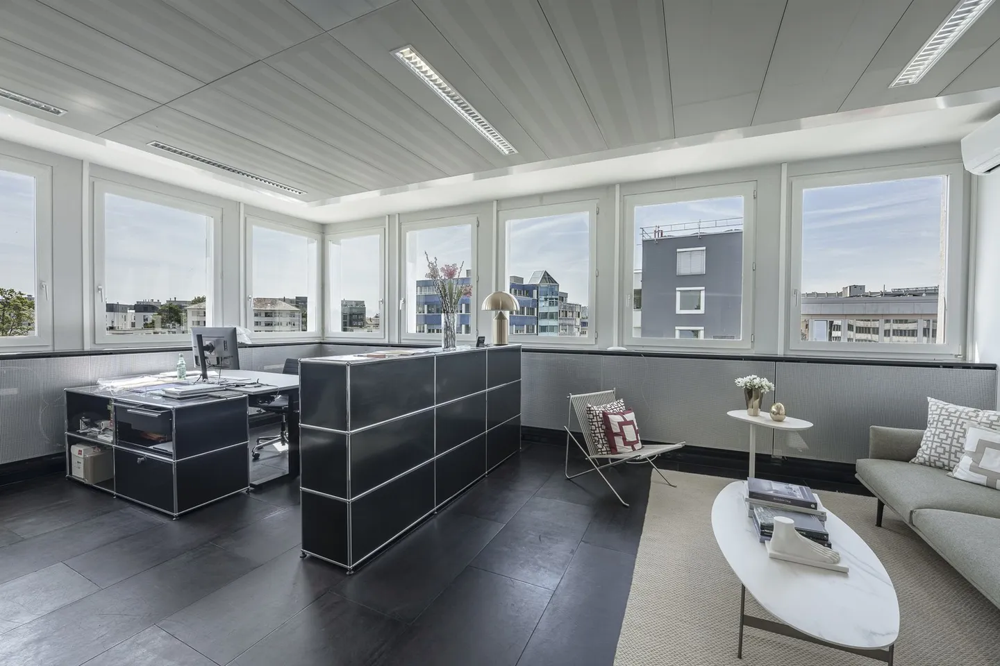 Modern Office Space in Glattbrugg - Photo 2 of 6