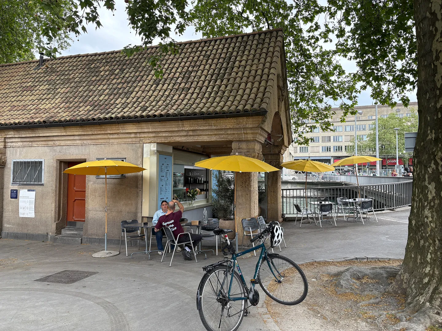 Historic Kiosk in Zurich - Photo 2 of 5