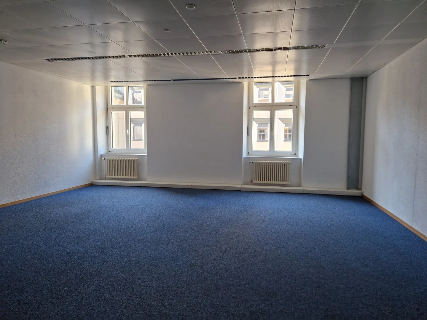 Right on Central - 4 min from the main station - Photo 2 of 7