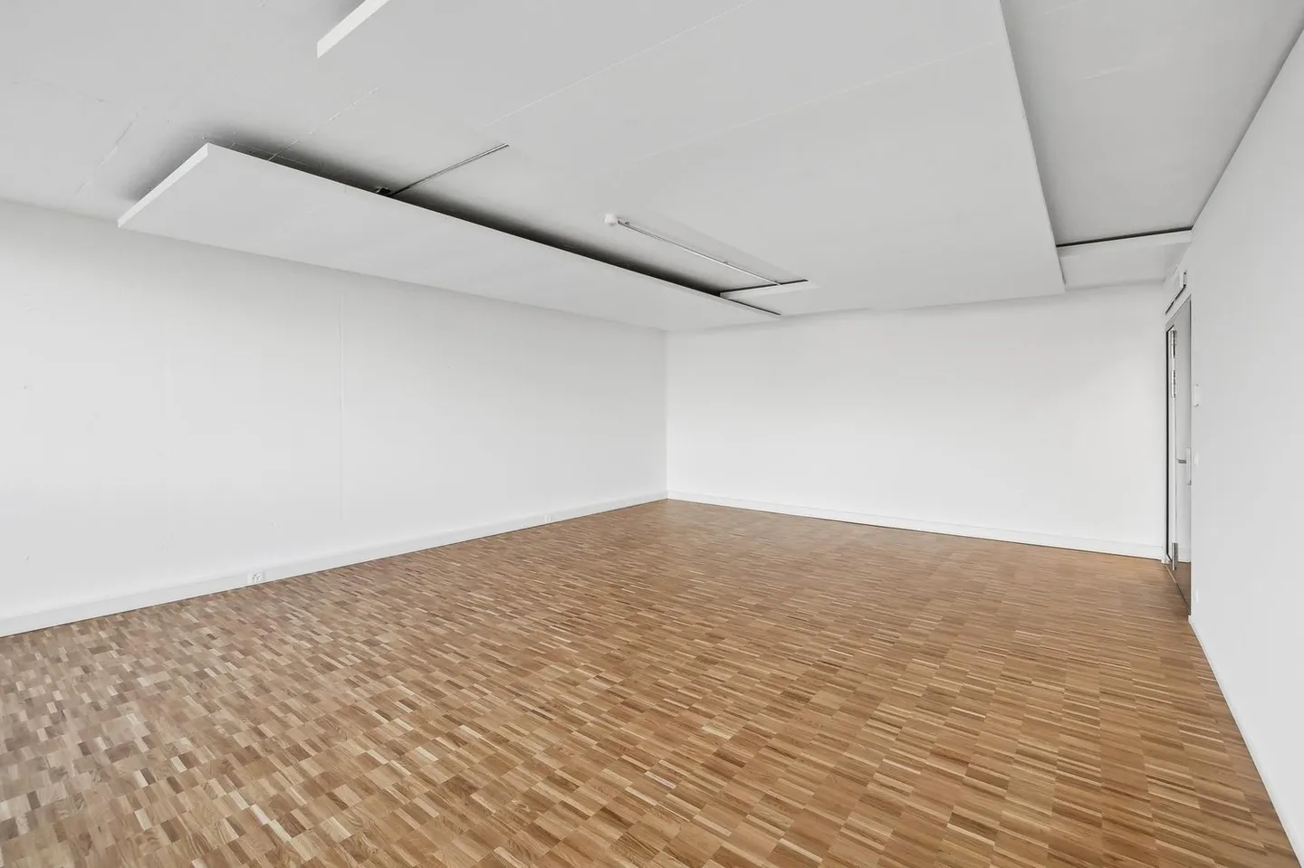 Modernes Büro in Dübendorf - Foto 3 von 11