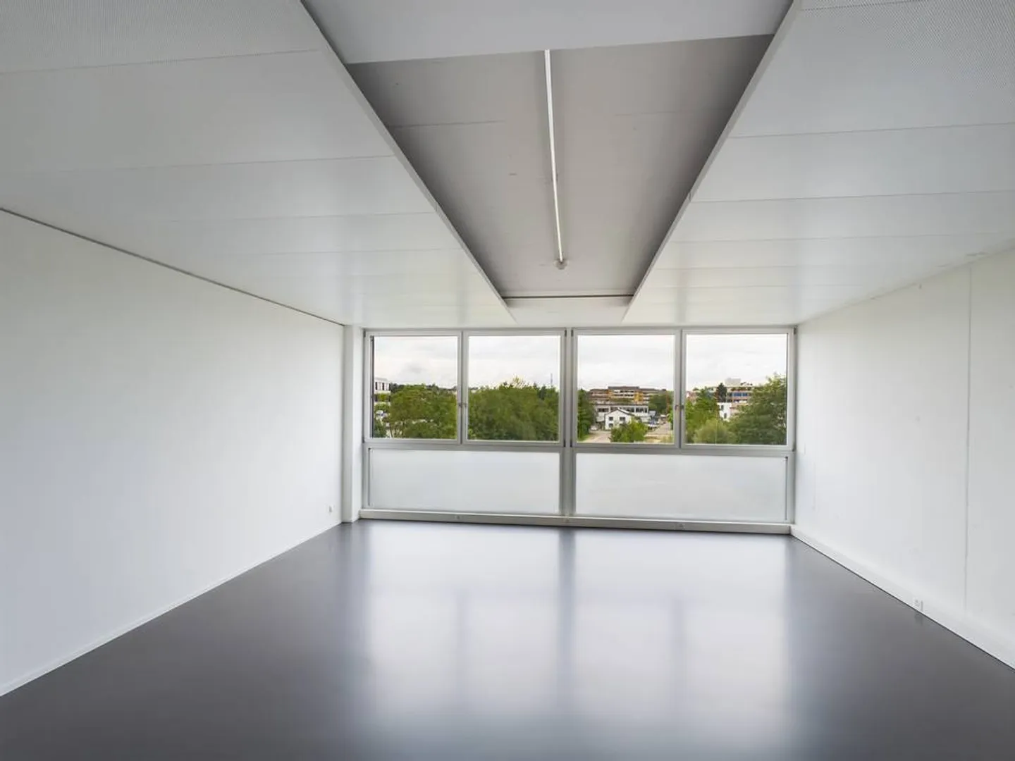 Modernes Büro in Dübendorf - Foto 7 von 11