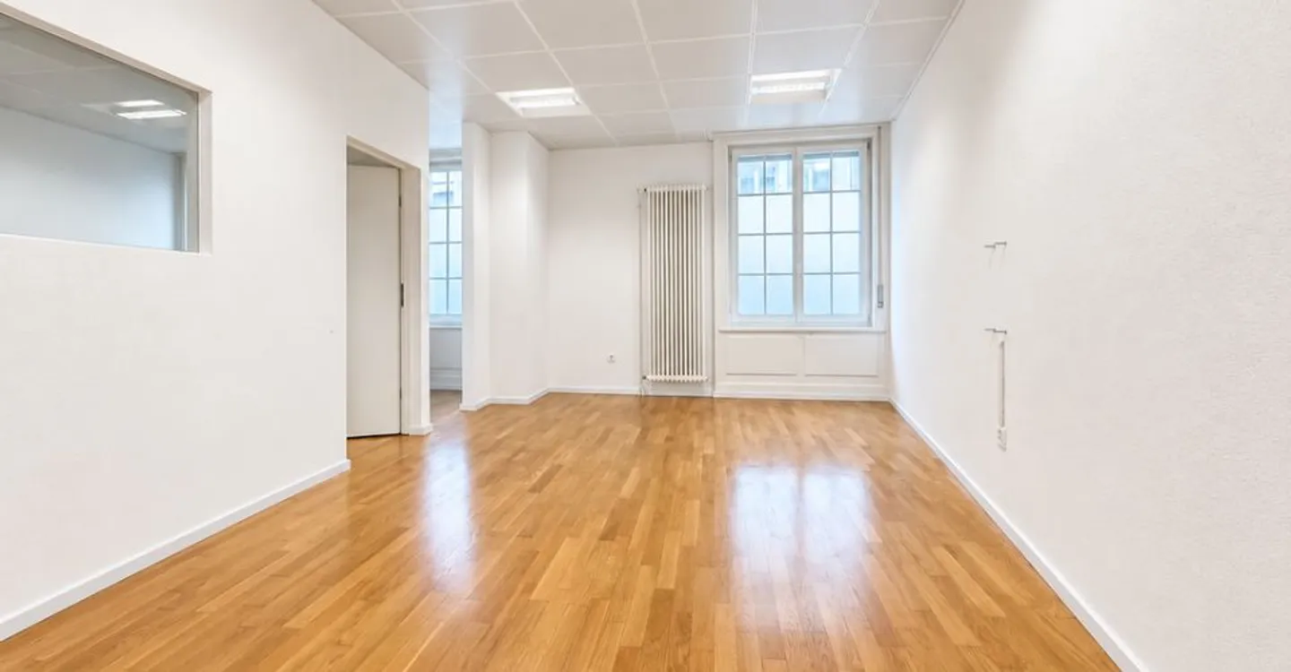 SURFACE COMMERCIALE DE 124M2 AU COEUR DE LA RUE BEAU SEJOUR - Foto 7 di 11