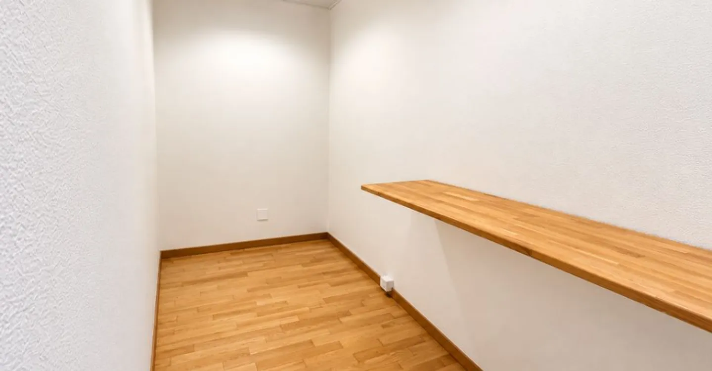 SURFACE COMMERCIALE DE 124M2 AU COEUR DE LA RUE BEAU SEJOUR - Foto 5 di 11