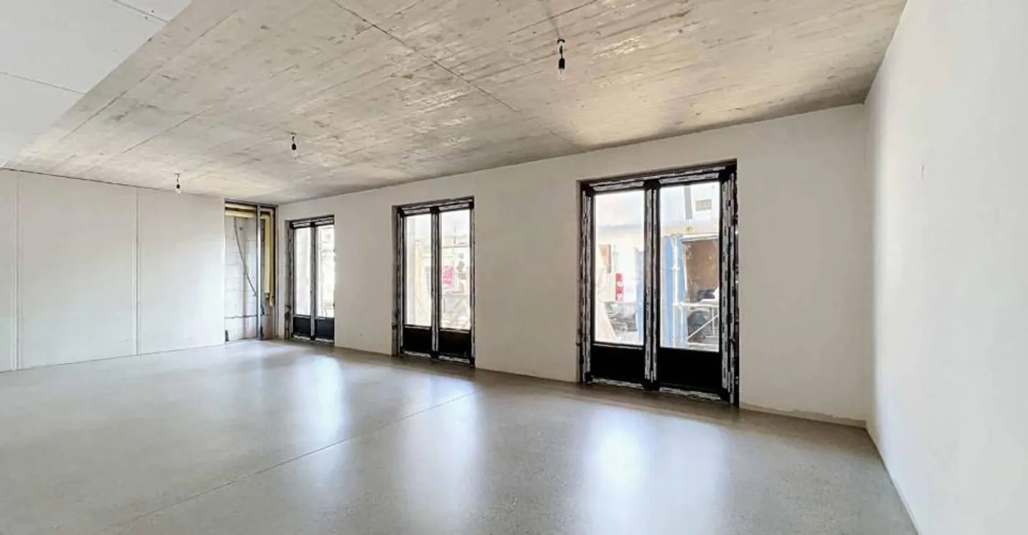 Rolle – Due superfici commerciali - artigianali nel cuore della città - Foto 2 di 10